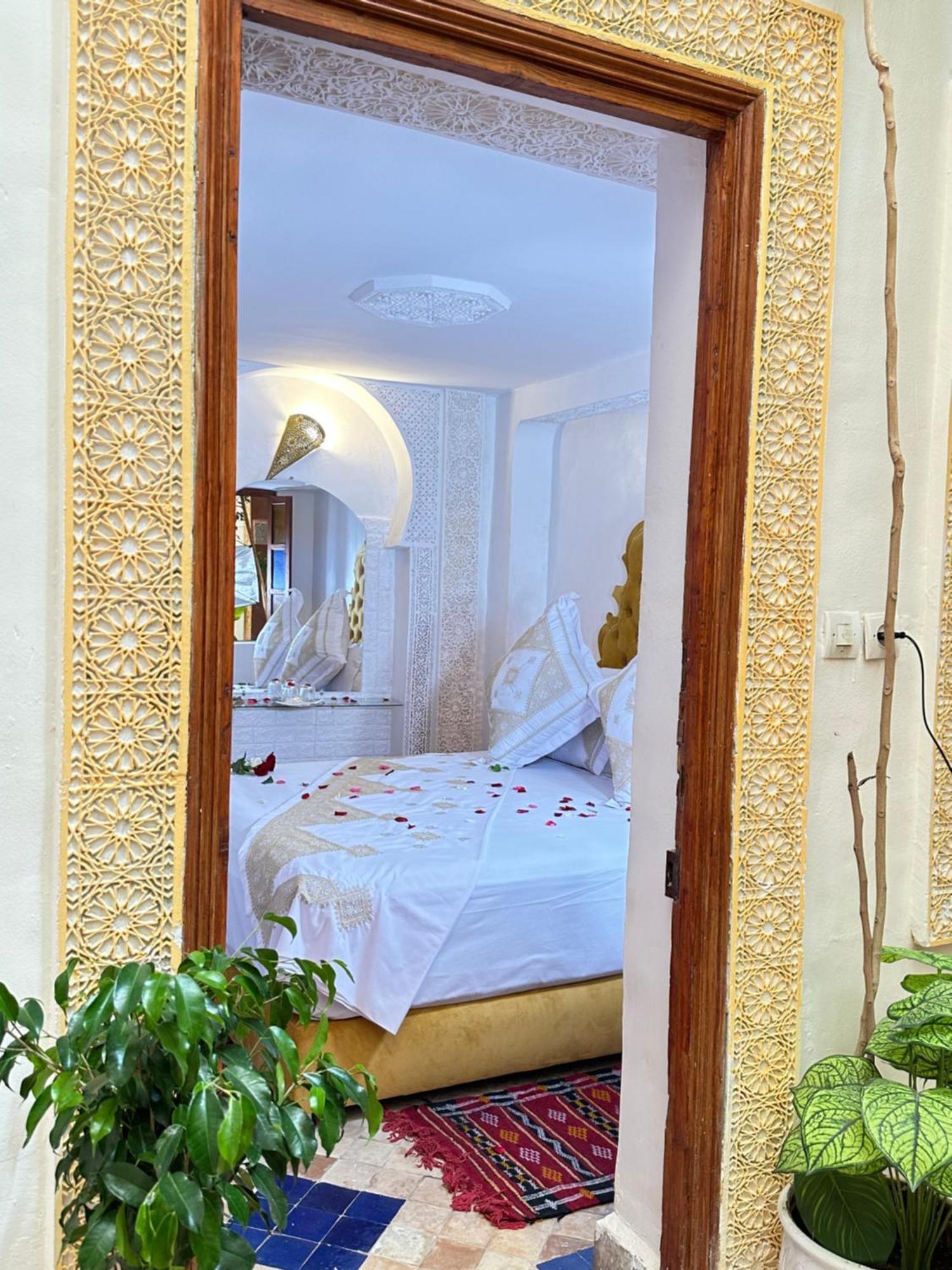 Dar Khmissa Fes Bed and Breakfast Exteriör bild