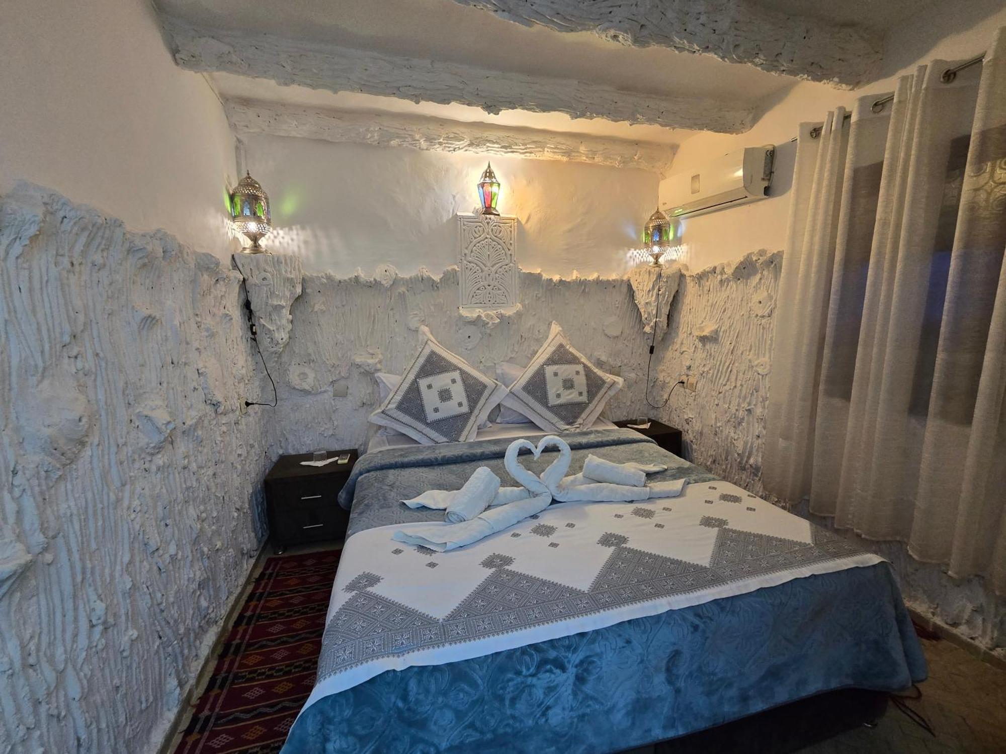 Dar Khmissa Fes Bed and Breakfast Exteriör bild