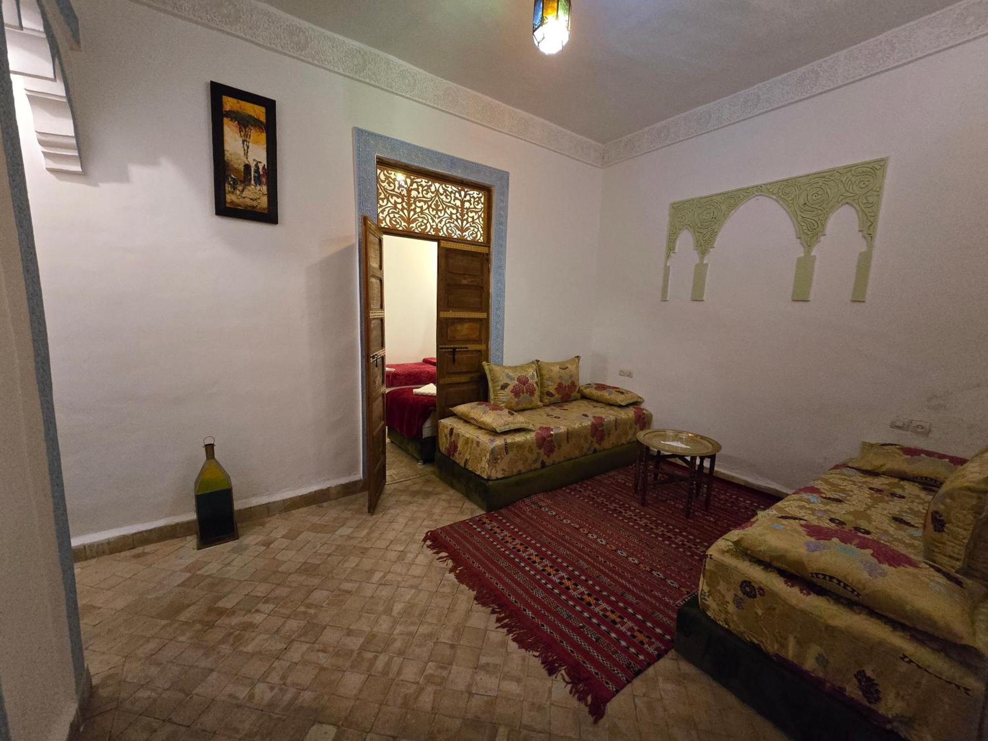Dar Khmissa Fes Bed and Breakfast Exteriör bild